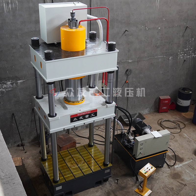 400噸(dun)三樑四柱液(ye)壓機 400T慢(man)速(su)成(cheng)型(xing)油(you)壓(ya)機