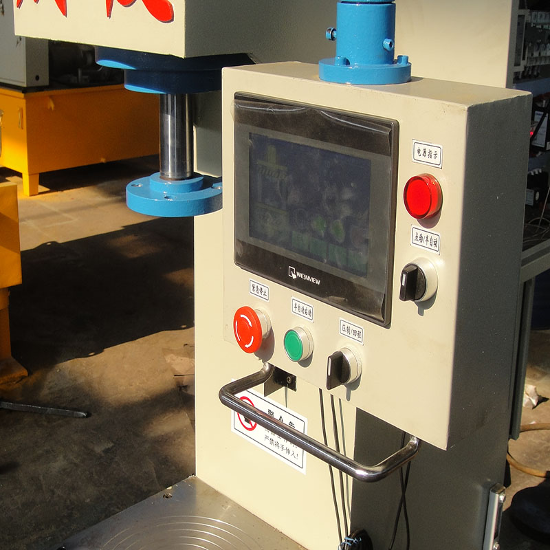20T單(dan)臂(bi)液壓(ya)機(ji) 帶(dai)顯示(shi)屏(ping) PLC控製(zhi)液壓機 20噸伺服(fu)液壓(ya)機(ji)