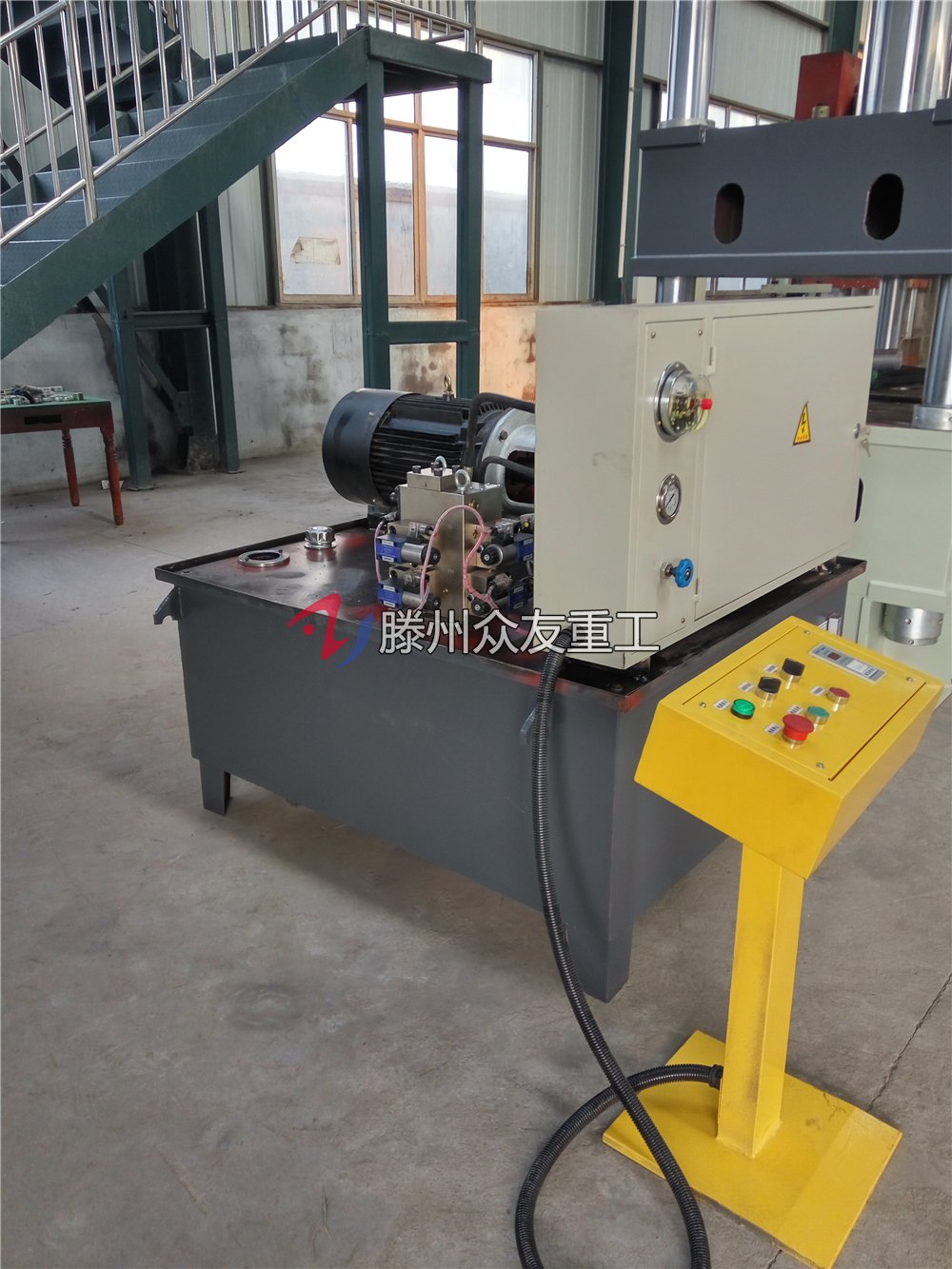 400噸雙(shuang)缸液壓機(ji) 400T拉伸(shen)油(you)壓(ya)機