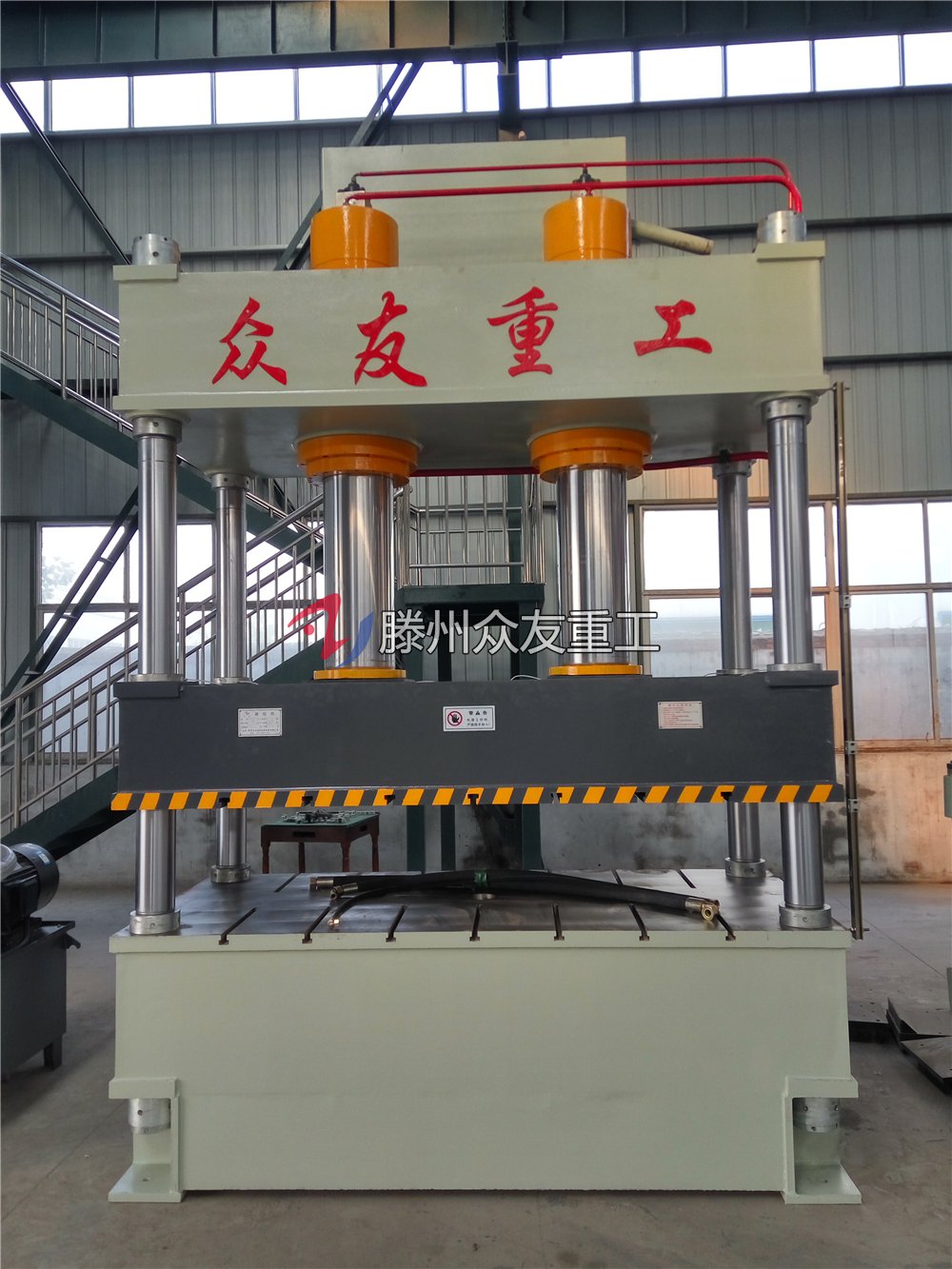 400噸(dun)雙(shuang)缸(gang)液壓機(ji) 400T拉伸(shen)油(you)壓(ya)機(ji)