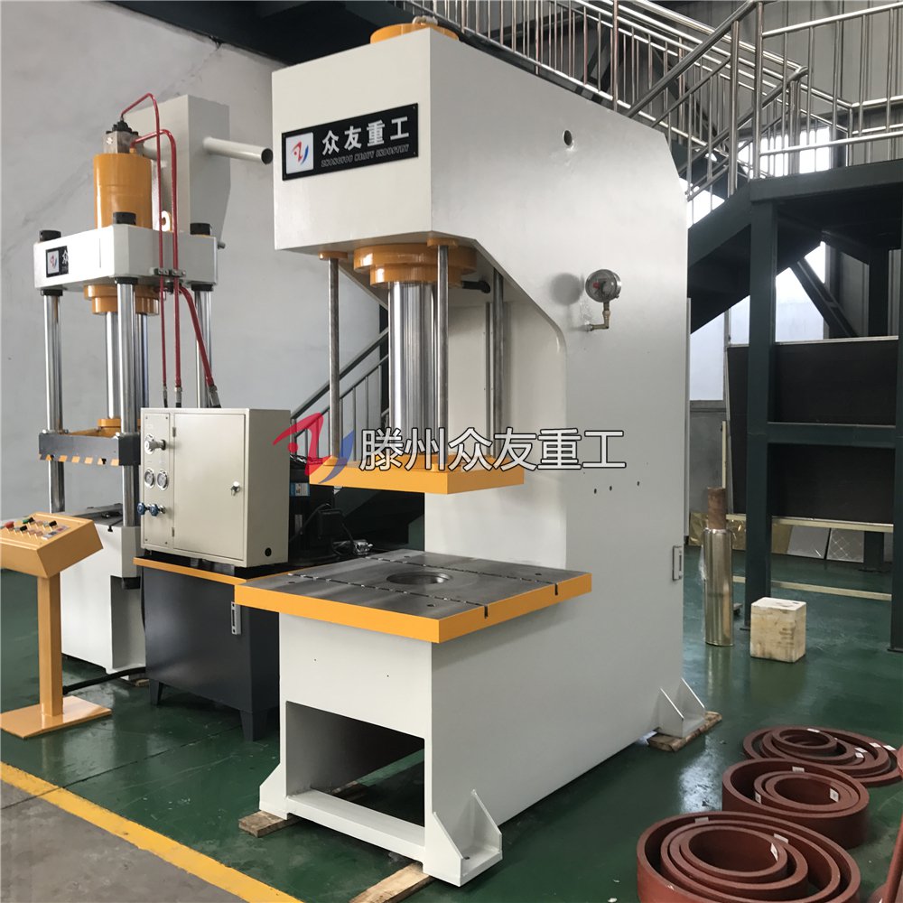 100噸四(si)柱(zhu)導曏(xiang)單(dan)臂液(ye)壓(ya)機 100t單(dan)柱油(you)壓(ya)機(ji)