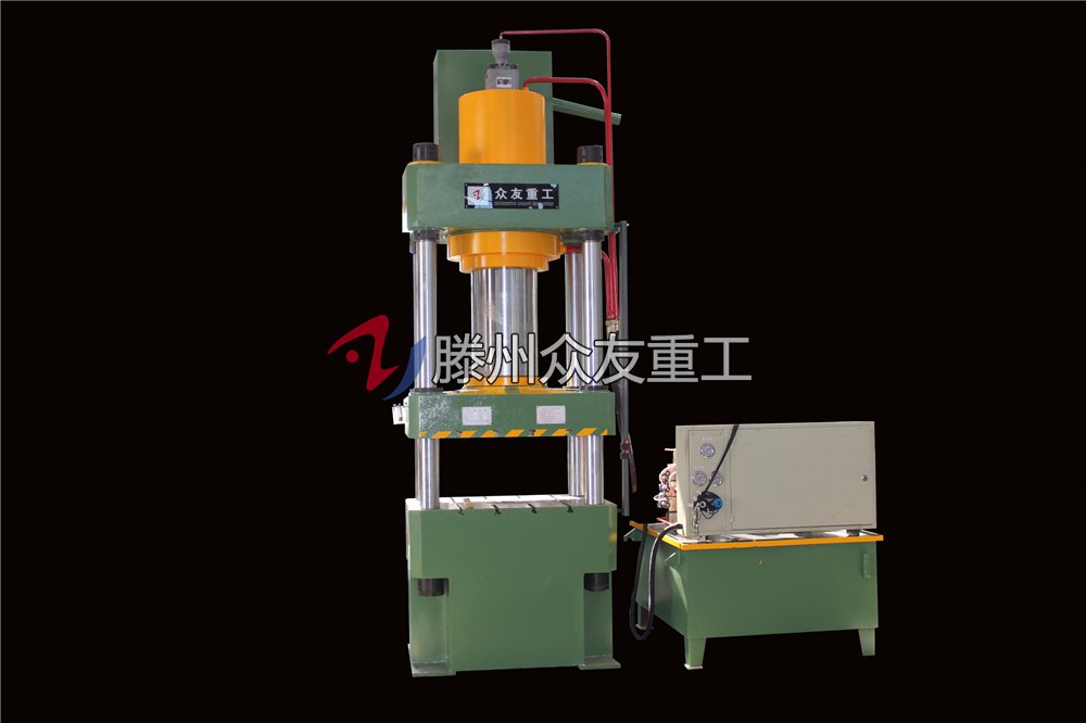 315噸三(san)樑(liang)四柱(zhu)液(ye)壓機