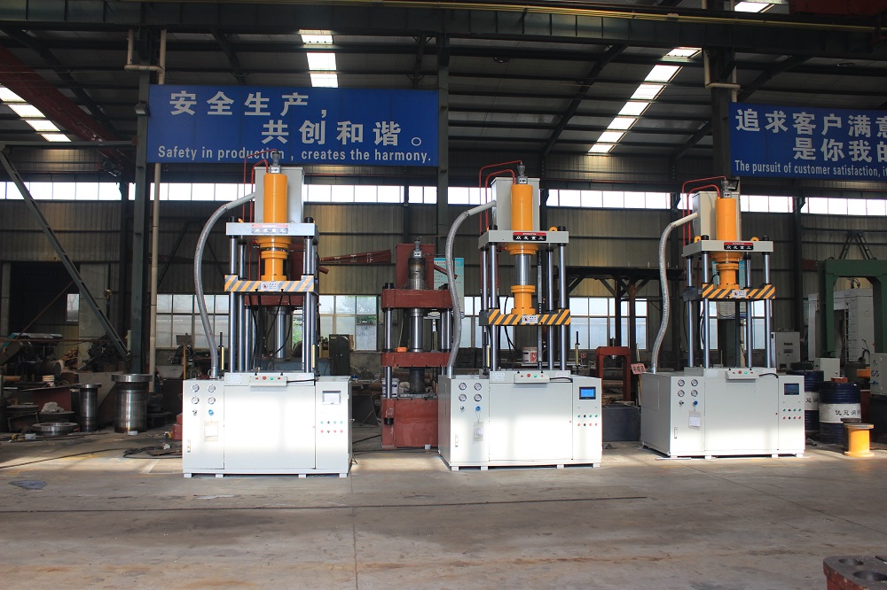 100噸液(ye)壓墊(dian)一(yi)體拉(la)伸(shen)機(ji)