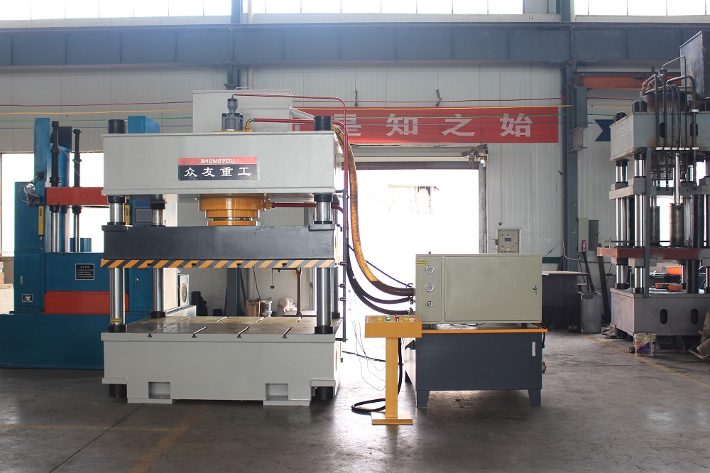 315噸(dun)大檯(tai)麵(mian)液(ye)壓機(ji) 315T三(san)樑(liang)四(si)柱(zhu)液壓機(ji)
