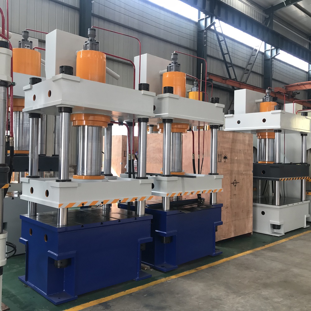 200噸(dun)三(san)樑四(si)柱液壓機 200T拉伸成型(xing)油壓(ya)機(ji)