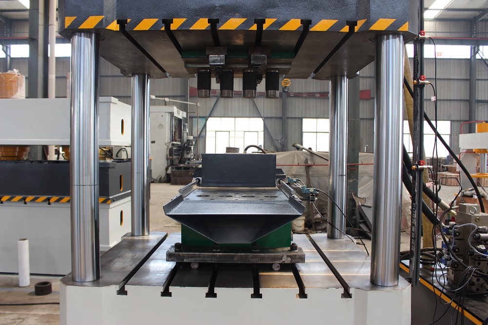 315噸(dun)金屬(shu)粉末壓(ya)塊機 315T粉末(mo)成型(xing)液壓(ya)機(ji)
