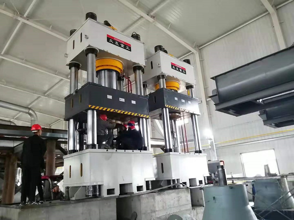 1000噸(dun)四(si)柱(zhu)液(ye)壓機 1000t金屬冷壓成型油壓(ya)機
