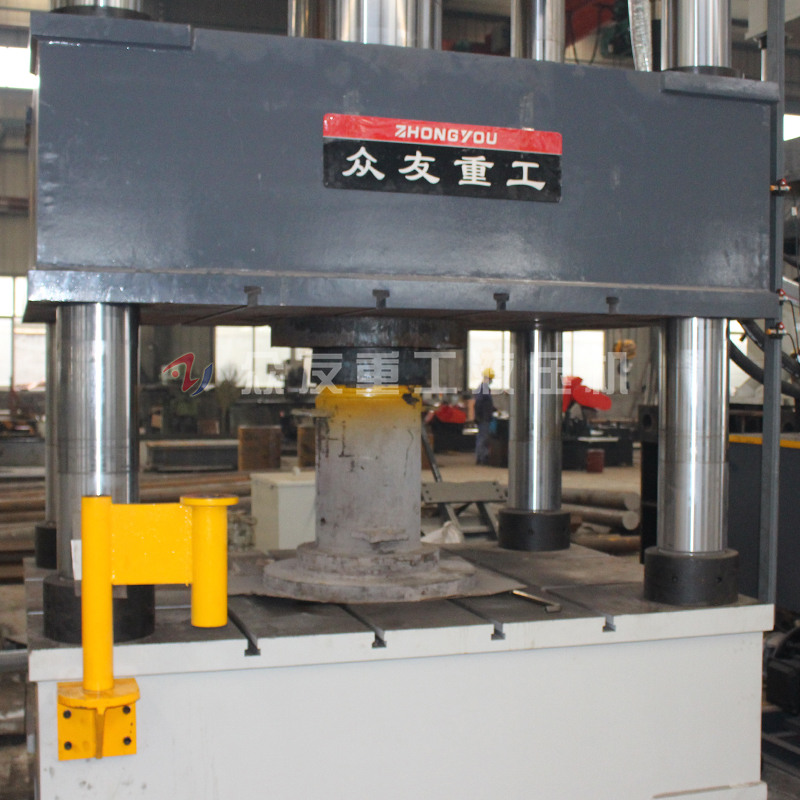 630噸(dun)金屬(shu)成型液壓機 630t拉(la)伸(shen)機_四柱(zhu)油(you)壓機(ji)