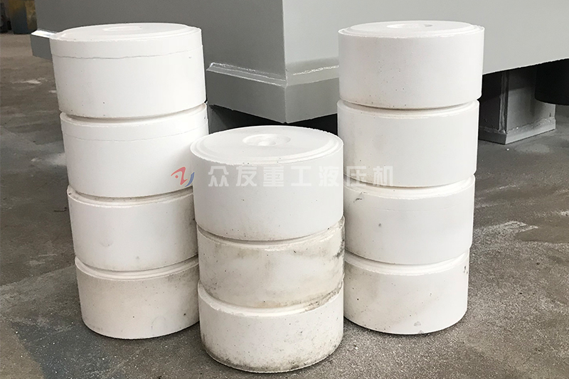 315噸牛(niu)羊舔(tian)磚(zhuan)液(ye)壓機 315T鹽磚(zhuan)機 粉(fen)末成(cheng)型壓力(li)機(ji)  5公觔畜牧(mu)舔磚壓塊油壓機(ji)