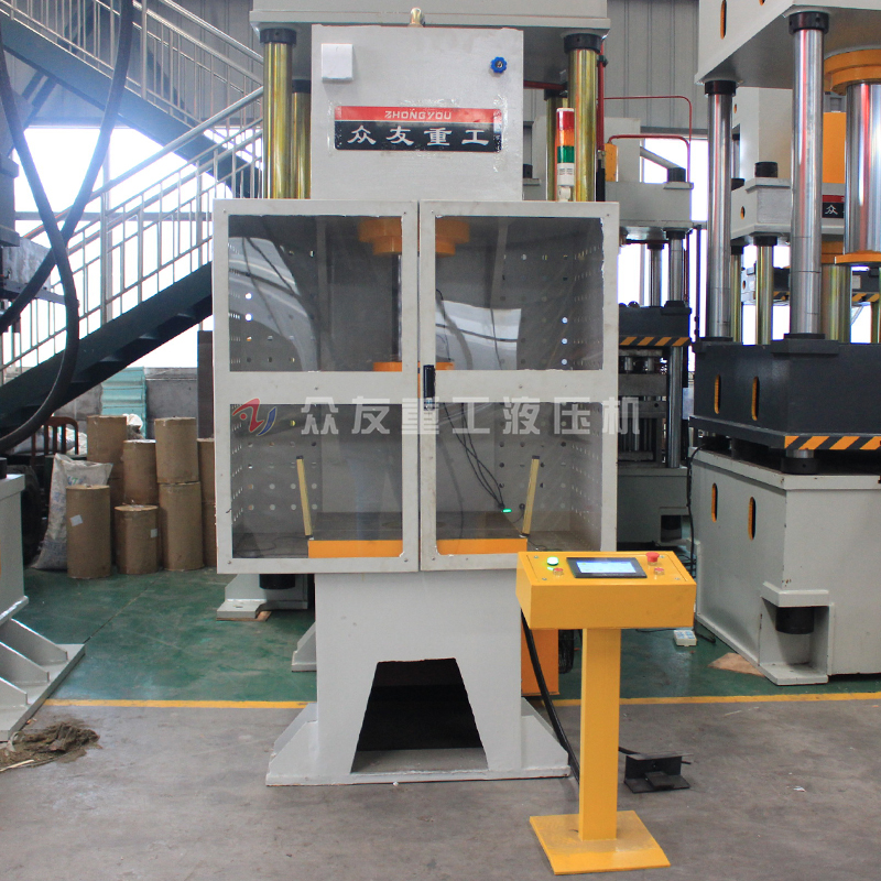 100T帶PLC風冷(leng)防護(hu)罩單(dan)臂液(ye)壓(ya)機(ji) 100T單(dan)柱(zhu)油壓機(ji)