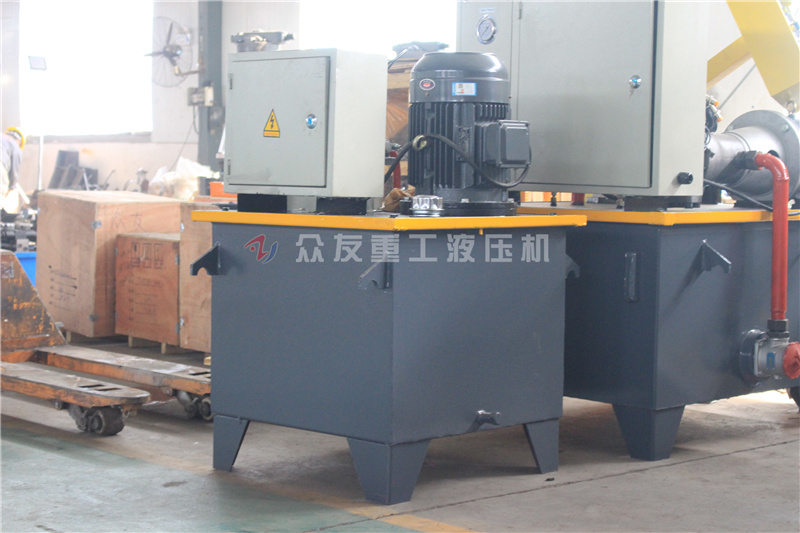 200噸(dun)框(kuang)式液(ye)壓(ya)機 200T龍門壓(ya)胎機(ji)