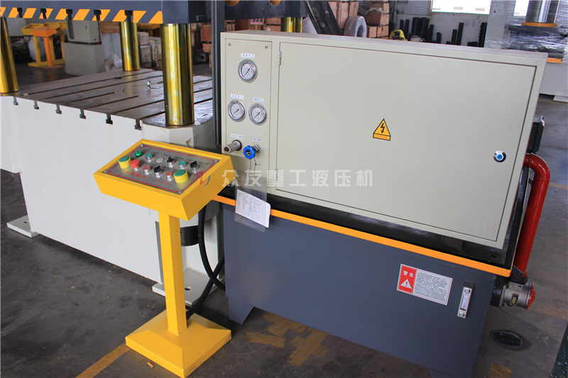 315噸(dun)四(si)柱液壓(ya)機(ji) 315T拉伸成(cheng)型油(you)壓(ya)機(ji)