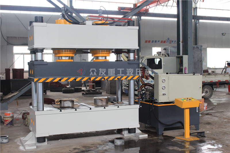 315噸雙(shuang)缸液(ye)壓機 315噸(dun)拉伸成(cheng)型(xing)四柱油壓(ya)機(ji)