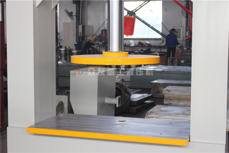 120噸(dun)龍門壓(ya)胎(tai)機(ji) 120T框式液(ye)壓(ya)機