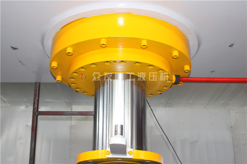 400噸多(duo)功(gong)能液(ye)壓(ya)機 400T兩(liang)樑四柱(zhu)油(you)壓(ya)機