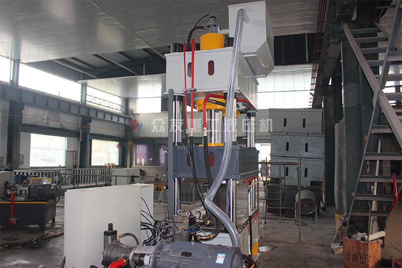 400噸(dun)四(si)柱液(ye)壓機(ji) 400T復郃(he)材料(liao)熱(re)壓成型(xing)油壓機(ji)